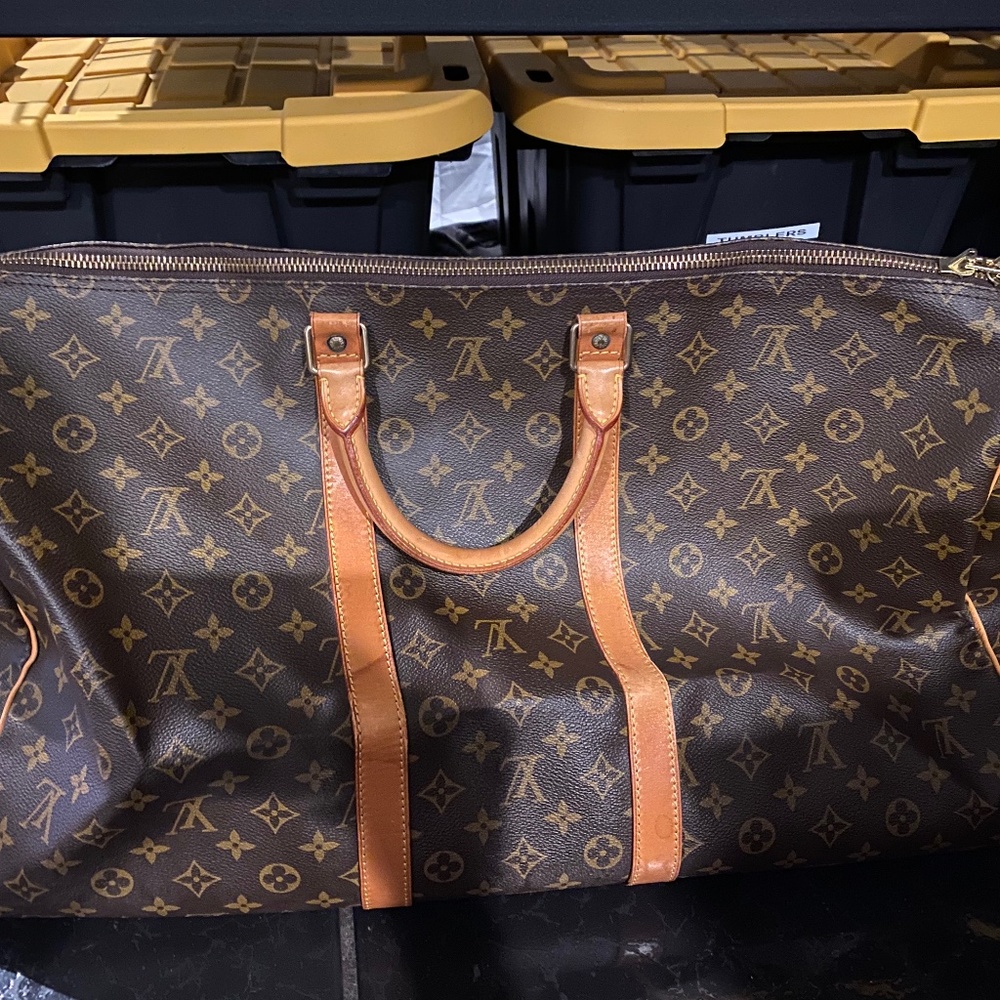 Louis Vuitton keep all 55